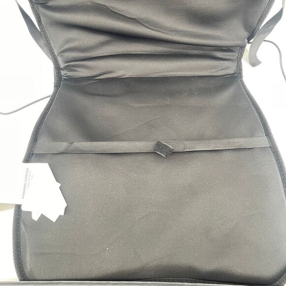 Vie Oli Black USB Heated & Vibrating Back Massage Cushion – Back Pain Relief - Picture 14 of 15